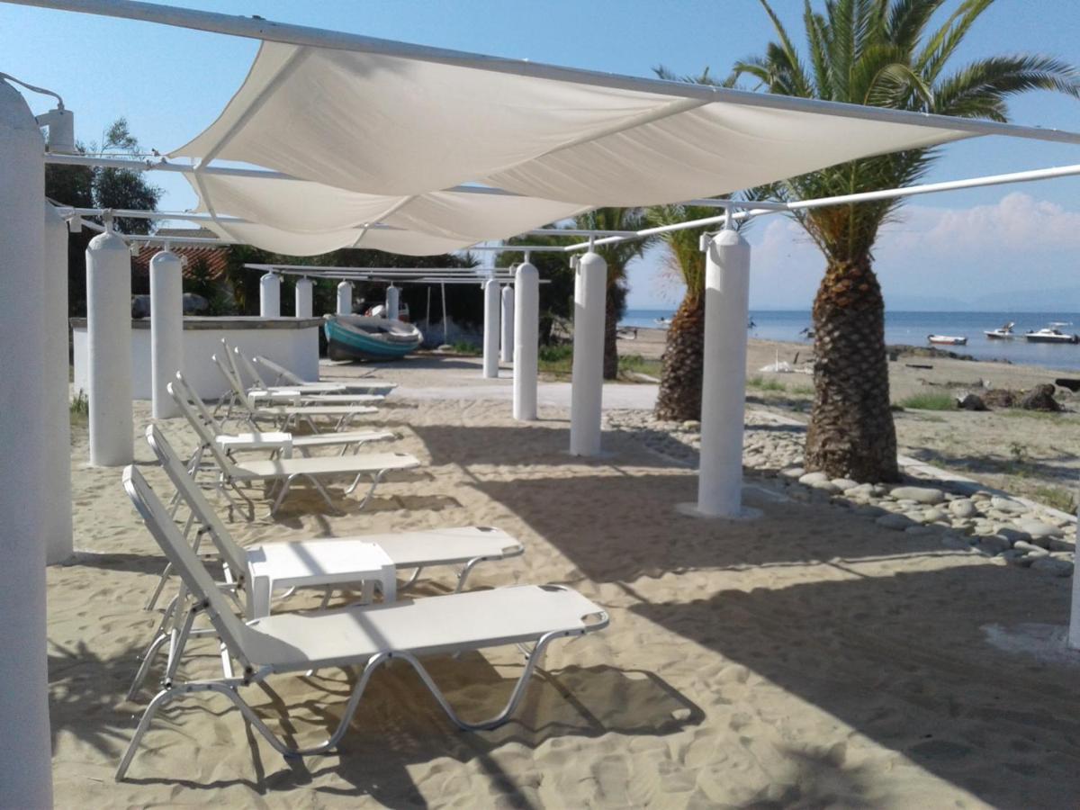 Umbrella Beach Apartments Kavos Ngoại thất bức ảnh