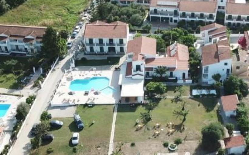 Umbrella Beach Apartments Kavos Ngoại thất bức ảnh