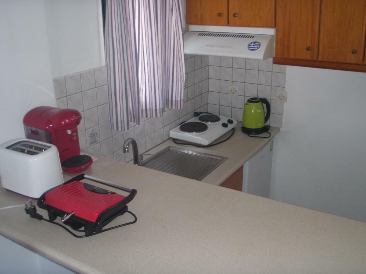 Umbrella Beach Apartments Kavos Ngoại thất bức ảnh