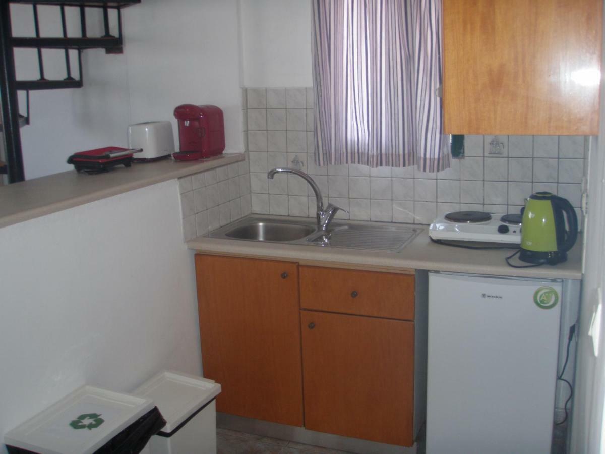 Umbrella Beach Apartments Kavos Ngoại thất bức ảnh