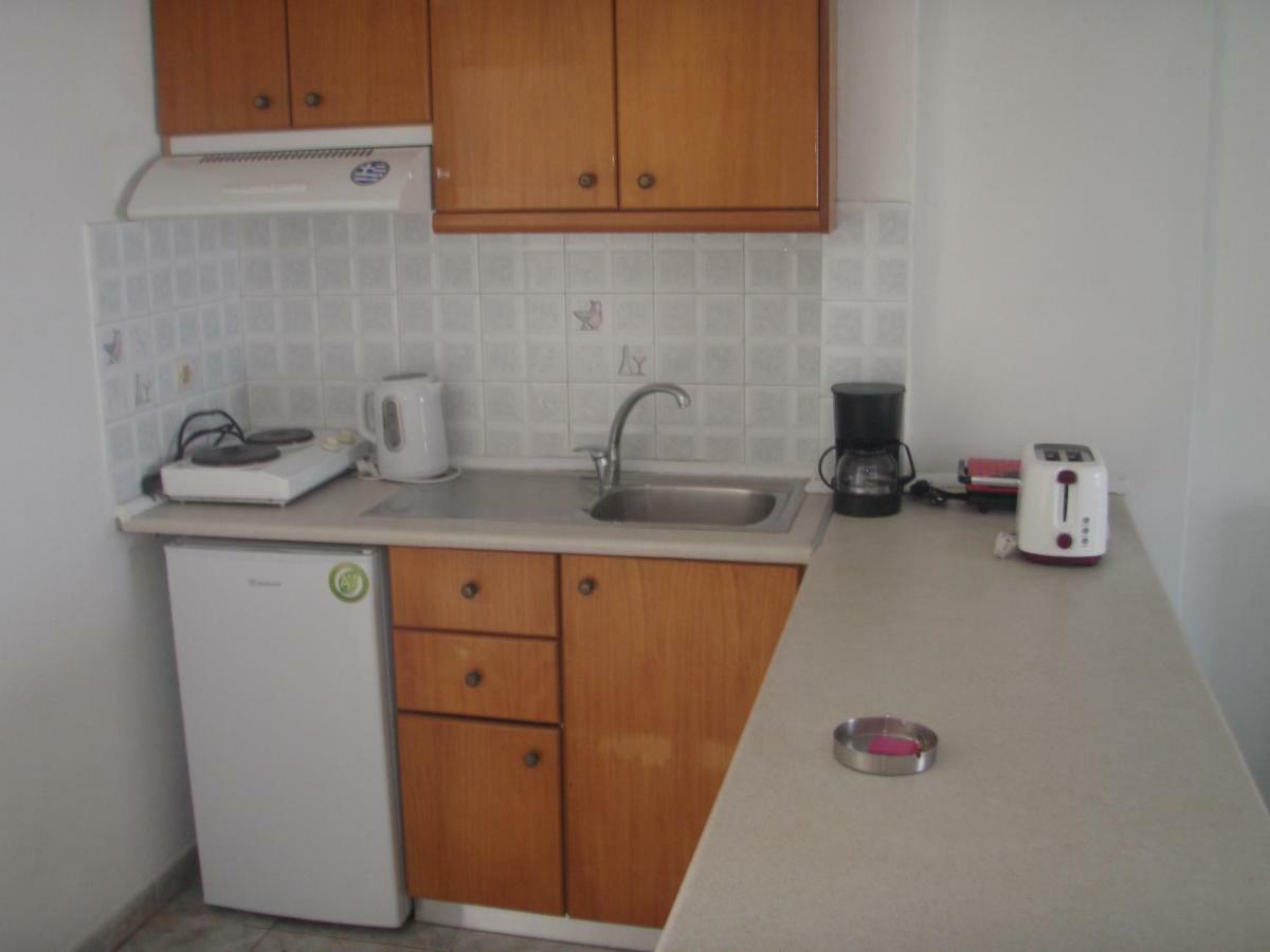 Umbrella Beach Apartments Kavos Ngoại thất bức ảnh